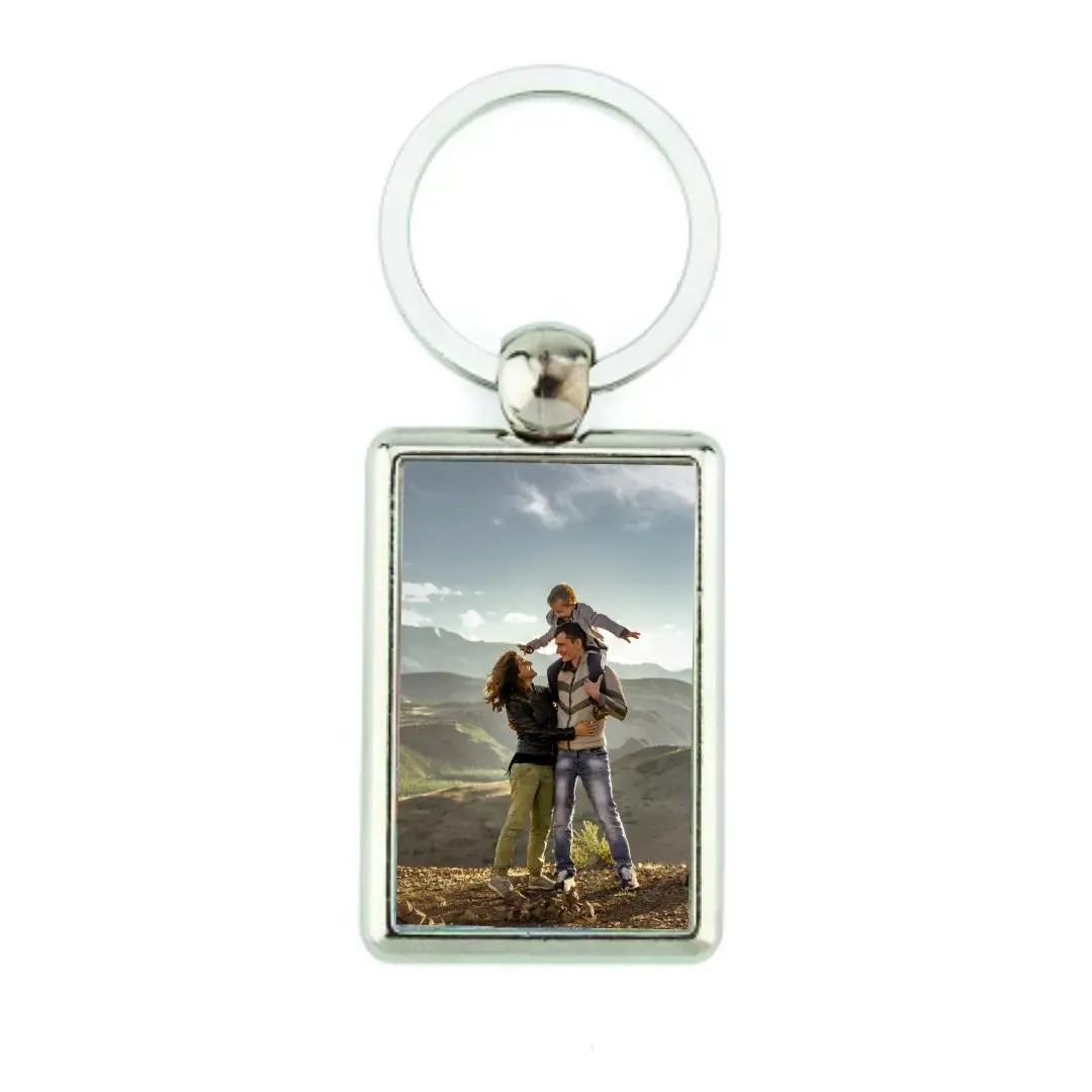 Schlüsselanhänger aus Metall als Geschenk für Familie und Freunde Schlüsselanhänger aus Metall als Geschenk für Familie und Freunde